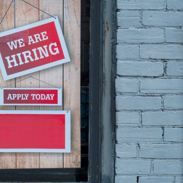 Outsourcing Sales Recruiting vs. In-House Hiring: The Real Cost