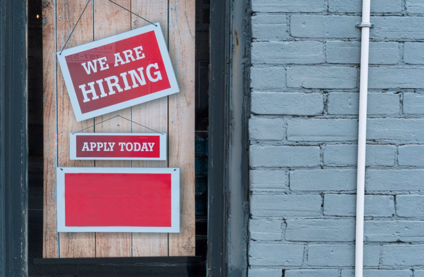 Outsourcing Sales Recruiting vs. In-House Hiring: The Real Cost